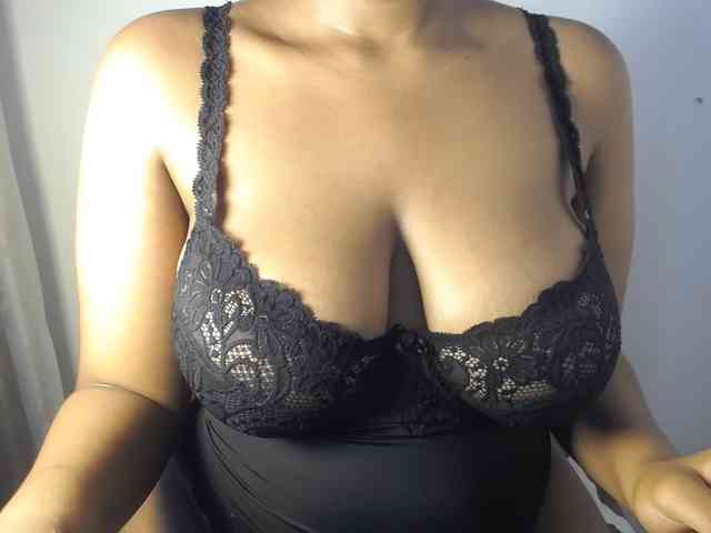 Sexybuttt webcam