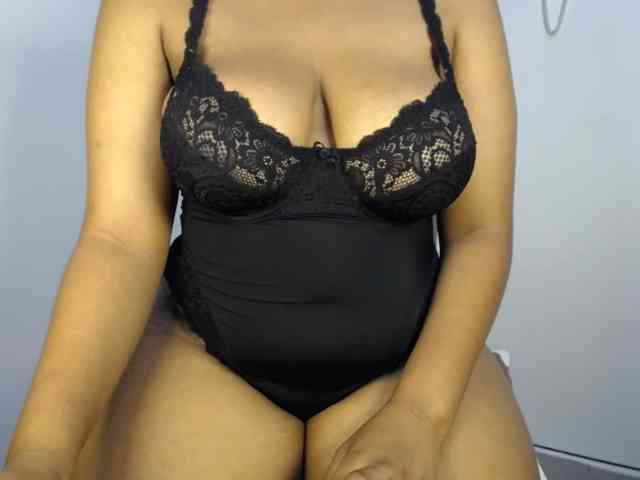 Sexybuttt webcam