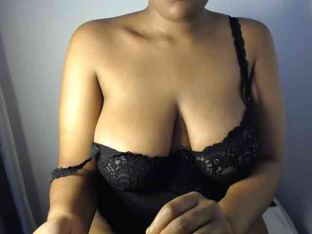 Sexybuttt webcam