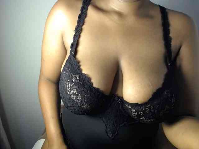 Sexybuttt webcam