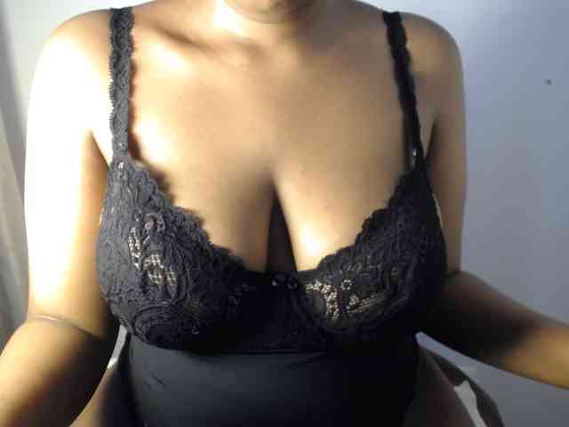 Sexybuttt webcam