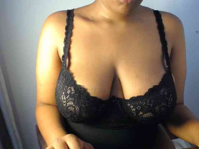 Sexybuttt webcam