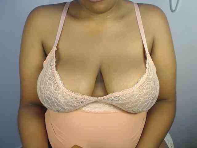 Sexybuttt webcam