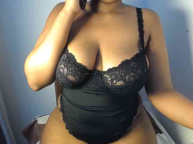 sexybuttt's live room