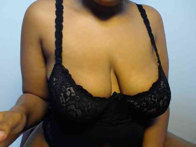 Sexybuttt webcam