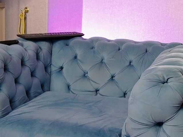 HaziranCasandra live cam on BongaCams