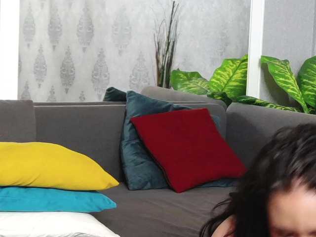 HaziranCasandra live cam on BongaCams