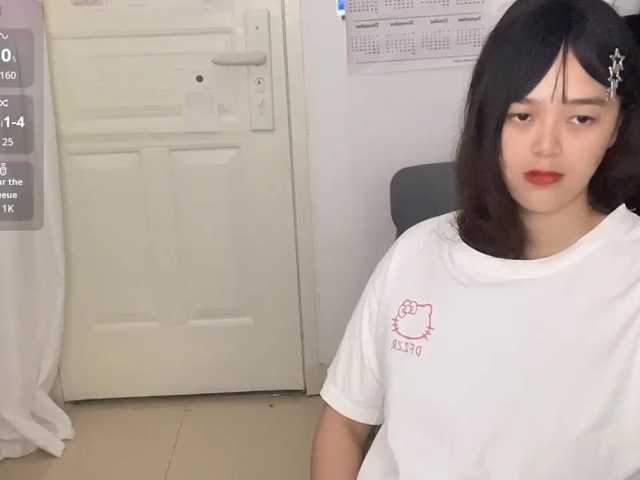 QQQ78879, en directo ahora en BongaCams