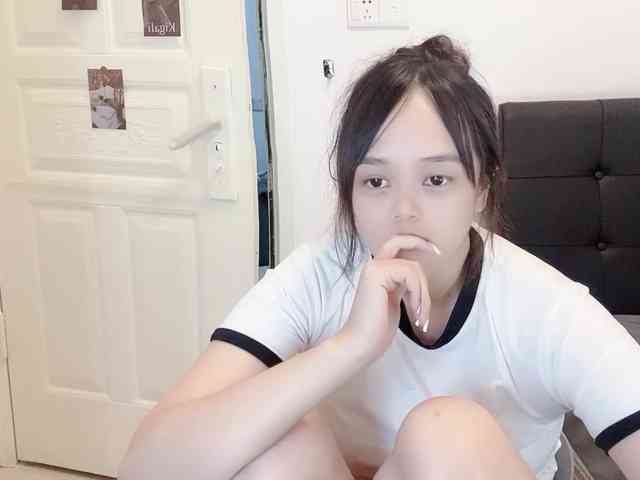 QQQ78879 webcam