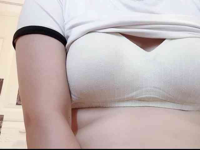 QQQ78879 webcam