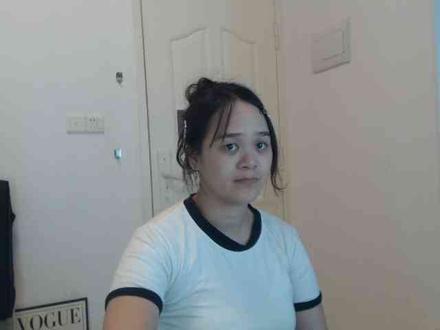 QQQ78879 webcam