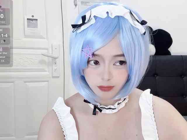 QQQ78879 webcam