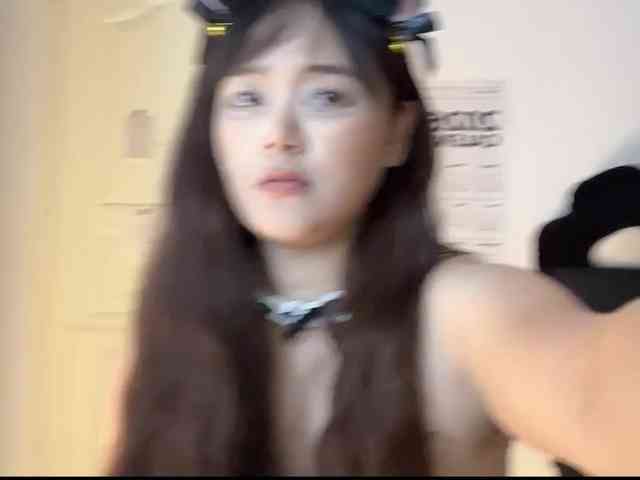 QQQ78879 webcam