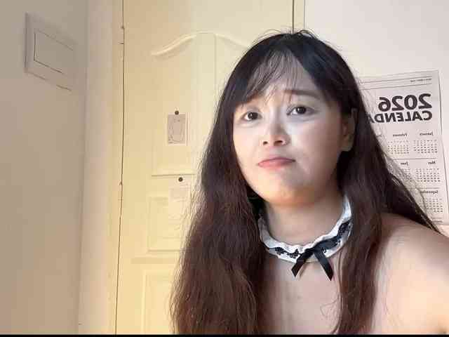 QQQ78879 webcam