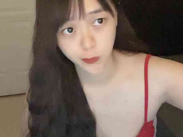 QQQ78879 webcam