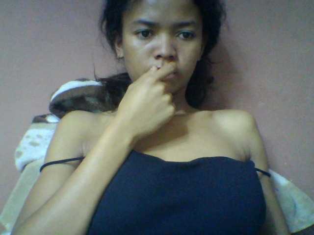Laynah1a live cam on BongaCams