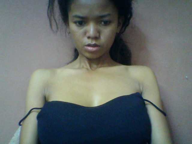 Laynah1a live webcam show