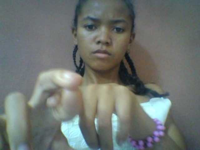 Laynah1a live cam on 