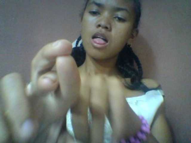Laynah1a live cam on 