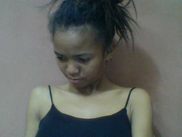 Laynah1a live webcam show