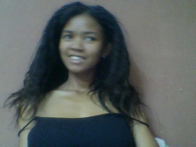 Laynah1a live webcam show