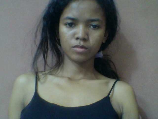 Laynah1a live cam on BongaCams