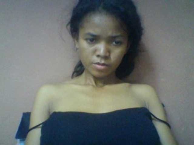 Laynah1a live webcam show