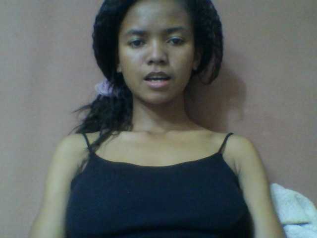 Laynah1a live webcam show