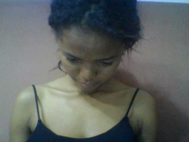Laynah1a live webcam show