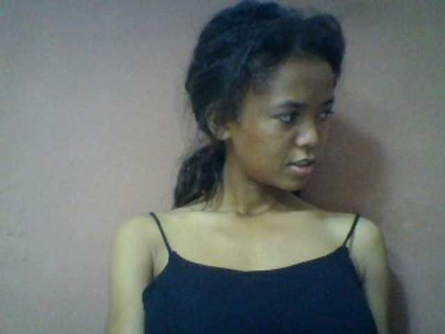 Laynah1a live webcam show