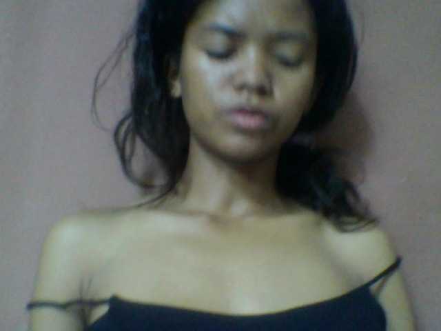 Laynah1a live webcam show