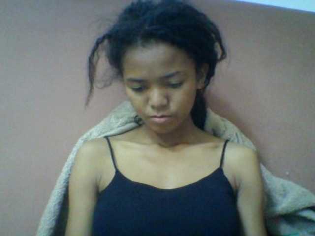 Laynah1a live webcam show