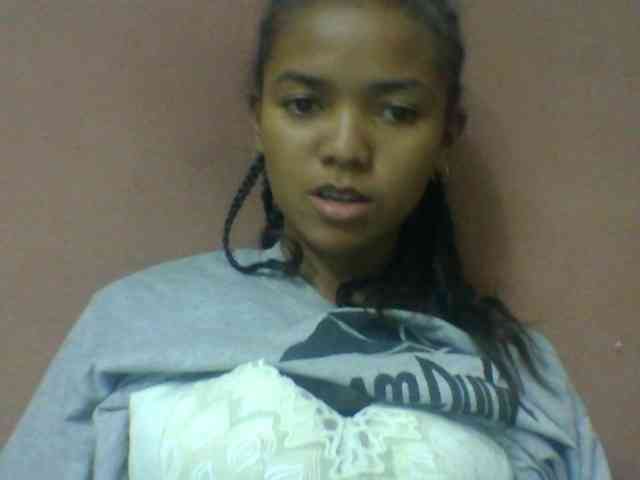 Laynah1a webcam