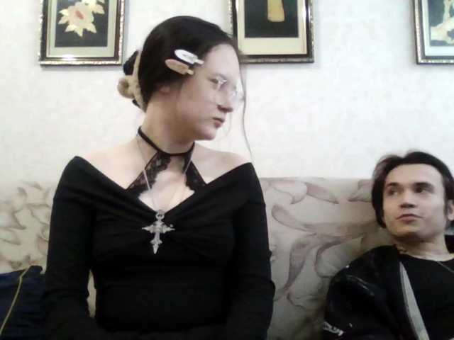 murmurmeow666 live cam on BongaCams