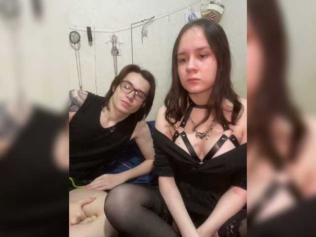 murmurmeow666 live cam on BongaCams