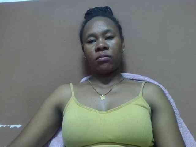 Elynah1a webcam
