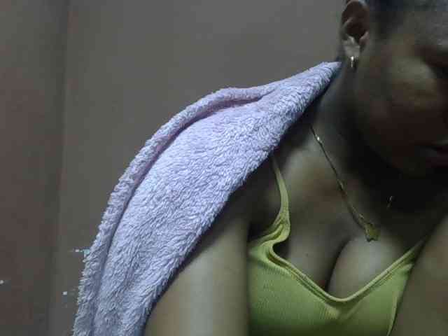 Elynah1a webcam