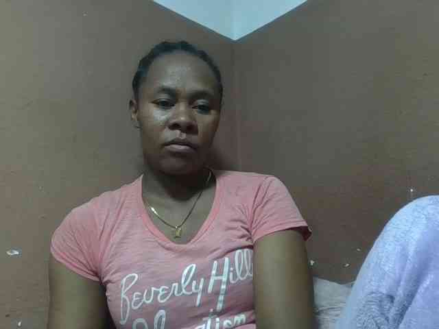 Elynah1a webcam