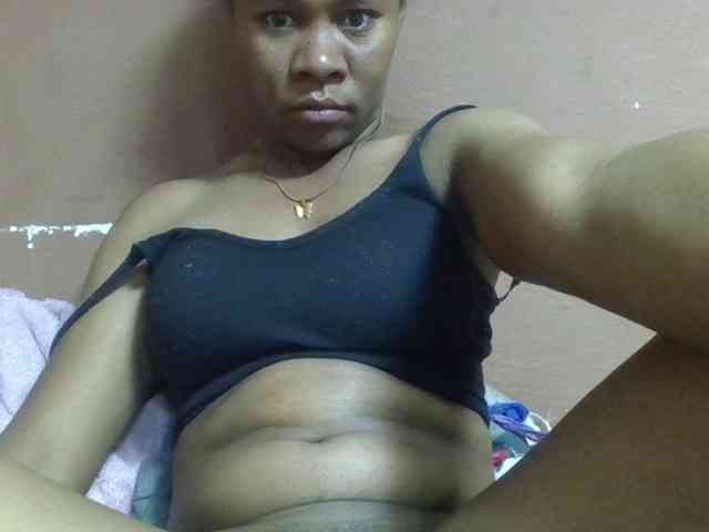 Elynah1a webcam