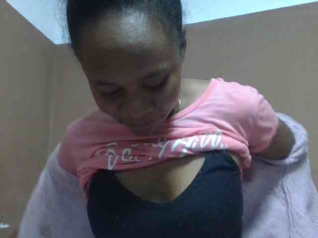 Elynah1a webcam