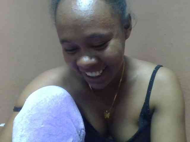 Elynah1a webcam