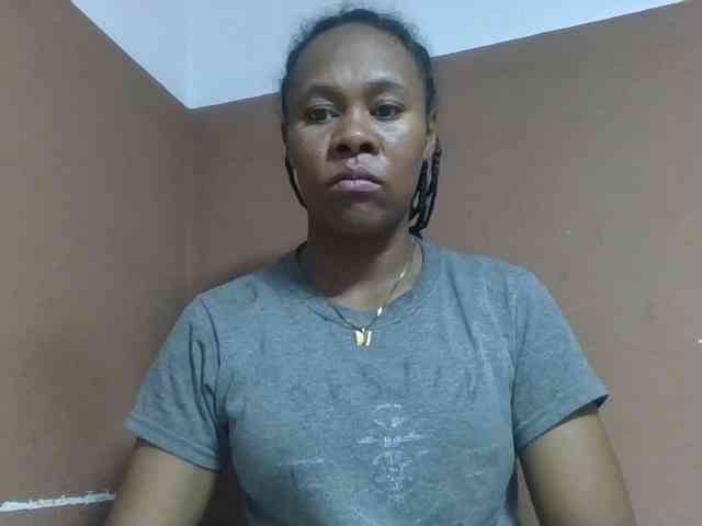 Elynah1a webcam
