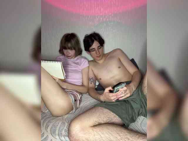67sexseven67 live couple cam on bongacams