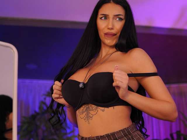 SalmaJade live cam on BongaCams
