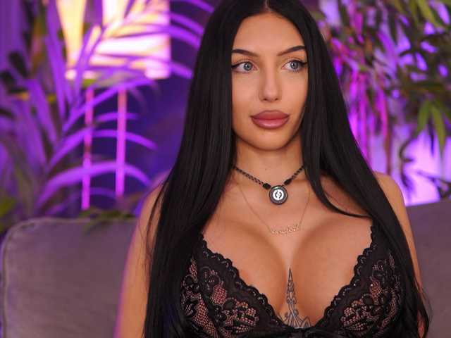 SalmaJade live cam on BongaCams