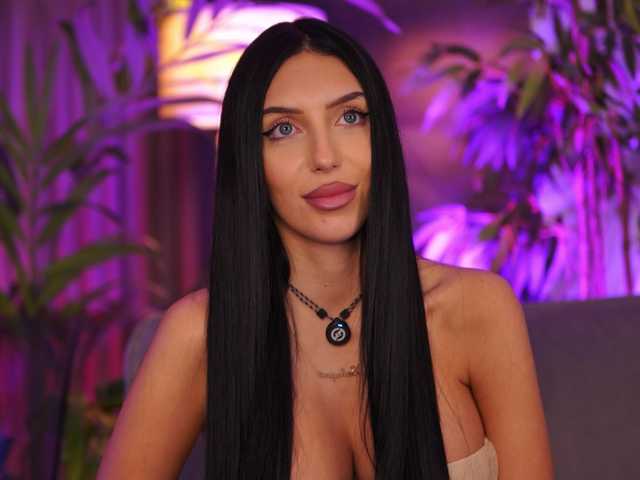 SabrinaJade live cam preview