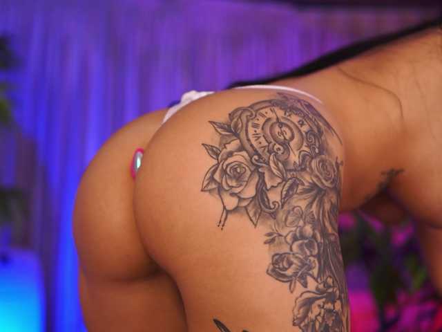 SalmaJade live cam on BongaCams