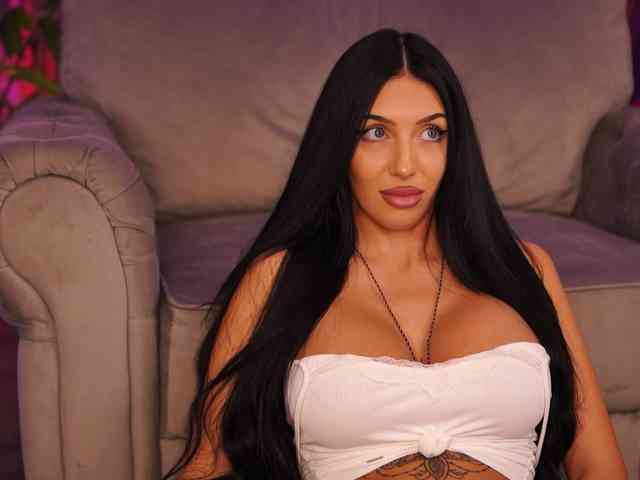 SabrinaJade webcam