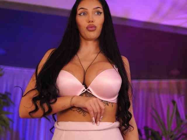 SabrinaJade webcam