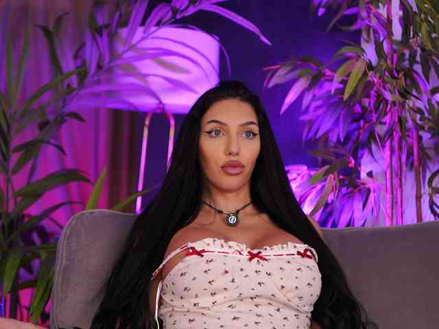 SalmaJade Live Webcam on BongaCams